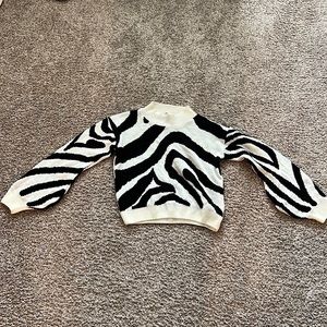 Abstract Sweater from Nasty Gal Collection M/L